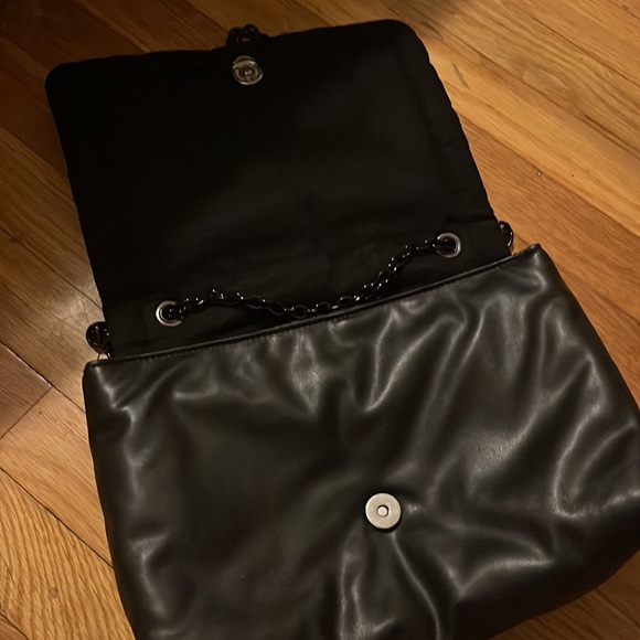 H&M Bags Hm Black Puffer Crossbody Bag Poshmark